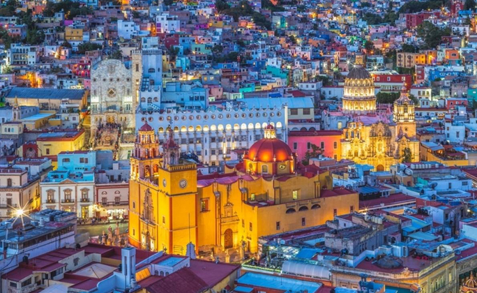 <*东欧 一价全含 帝国时光的深处 奥地利 捷克 匈牙利13日>皮拉米登峰瞭望塔+美泉宫+金厅+游船+2晚五星+一晚温泉酒店+4晚连+两顿酒店晚餐